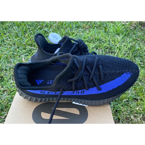 Adidas Yeezy Boost 350 V2 - Picture 5 of 10